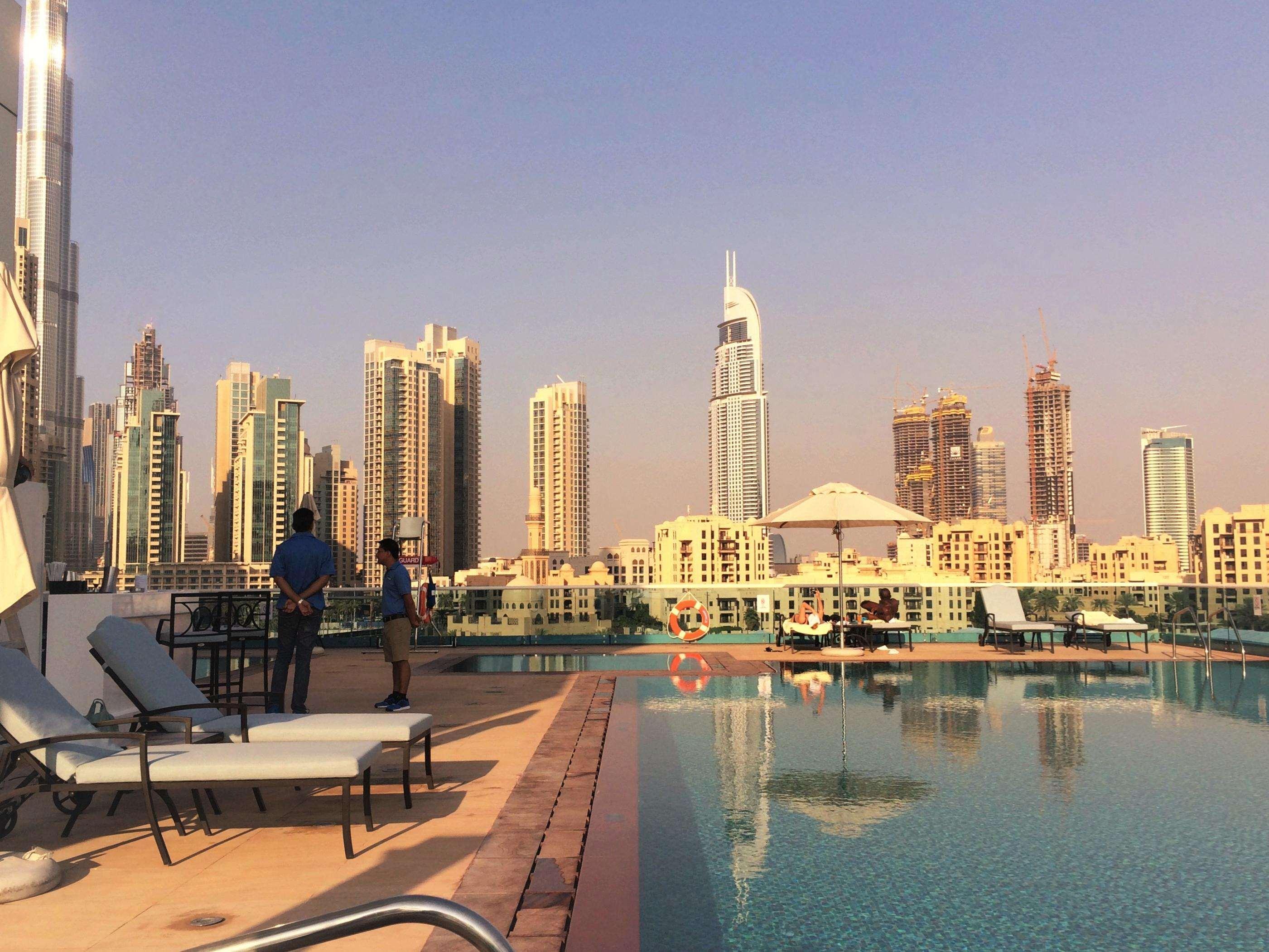 Pullman Dubai Downtown Hotel Exterior photo View of the Dubai Marina skyline